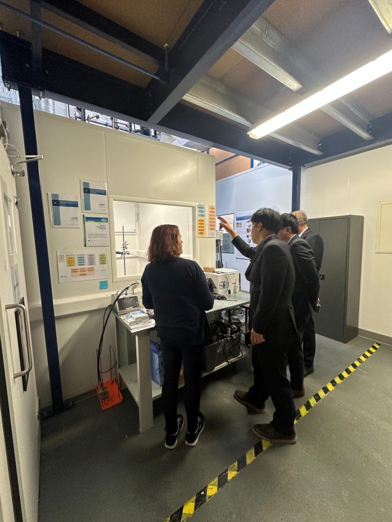 Shinsung E&G Visit Airmid Healthgroup to Explore Collaboration on Cleanroom and Air Quality Solutions | Airmid Healthgroup Shinsung E&G Visit Airmid Healthgroup to Explore Collaboration on Cleanroom and Air Quality Solutions