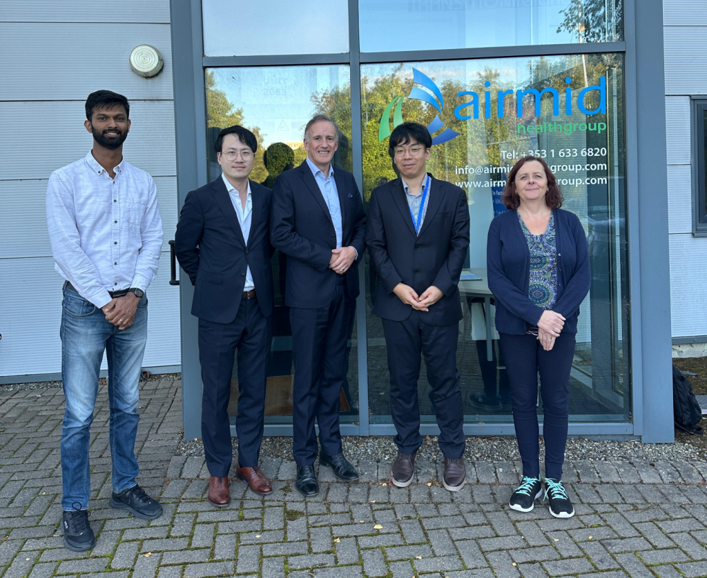 Shinsung E&G visit Airmid Healthgroup in Dublin, September 2025 | Airmid Healthgroup Group photo of Airmid Healthgroup and Shinsung E&G representatives with Enterprise Ireland outside Airmid’s Dublin laboratories.